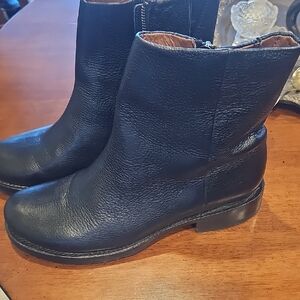 Frye Veronica Leather Boot